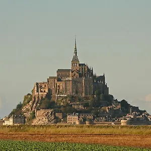 A 1,9 Km Du Mont St Michel Casa vacanze